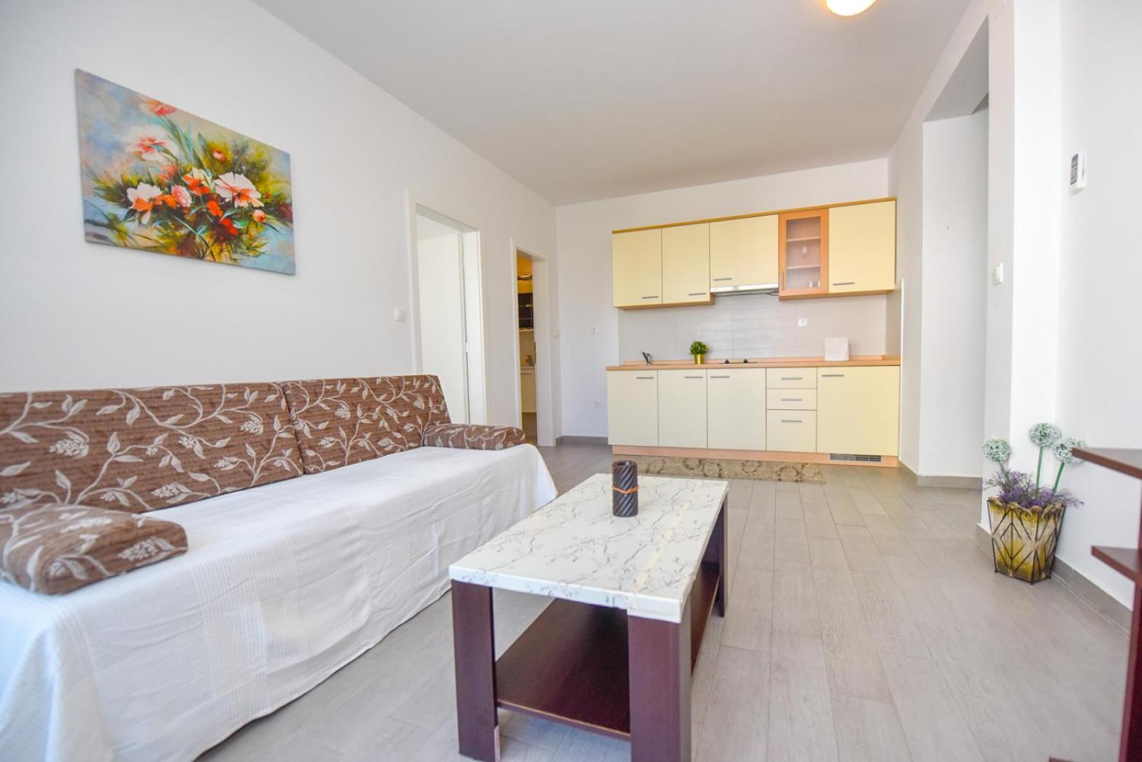 Apartments Yoko Новалья Экстерьер фото